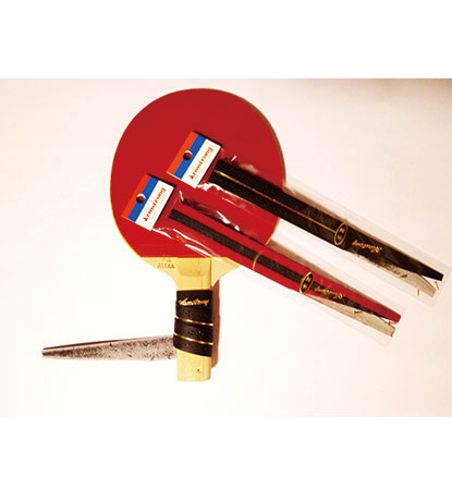 No.81(赤・黒）皮グリップ 